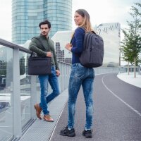 Rivacase ECO wasserdichte Laptoptasche mit Fach für Notebooks bis 15,6 Zoll - geräumige Laptop Tasche für Damen und Herren, Aktentasche für Business, Reisen, Uni