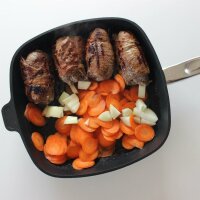 BAF quadratische Grillpfanne 26 x 26 cm - hoher Rand - große gerillte Pfanne beschichtet aus Aluminiumguss - ohne Induktion